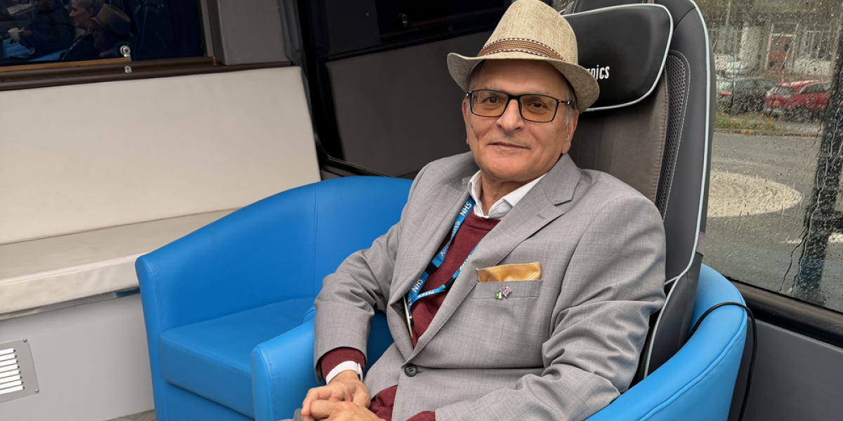 Wow Bus Northwick Park Talha Landscape