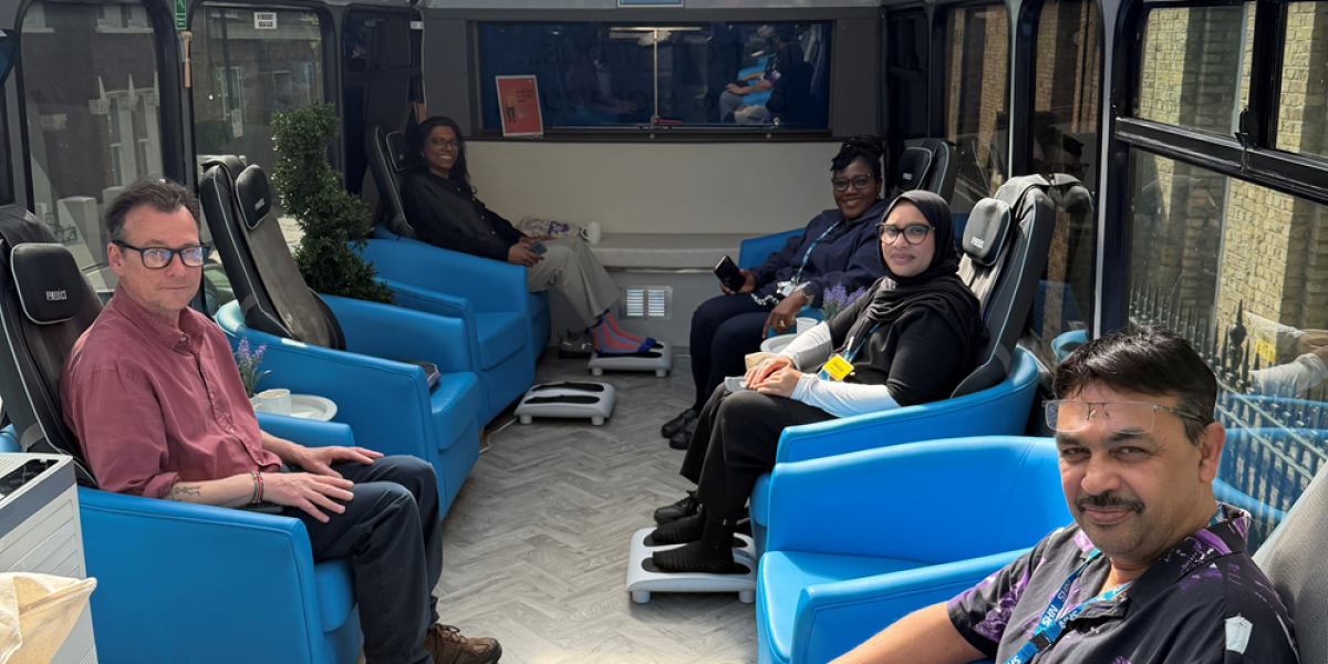 Wow Bus St Charles Group Photo